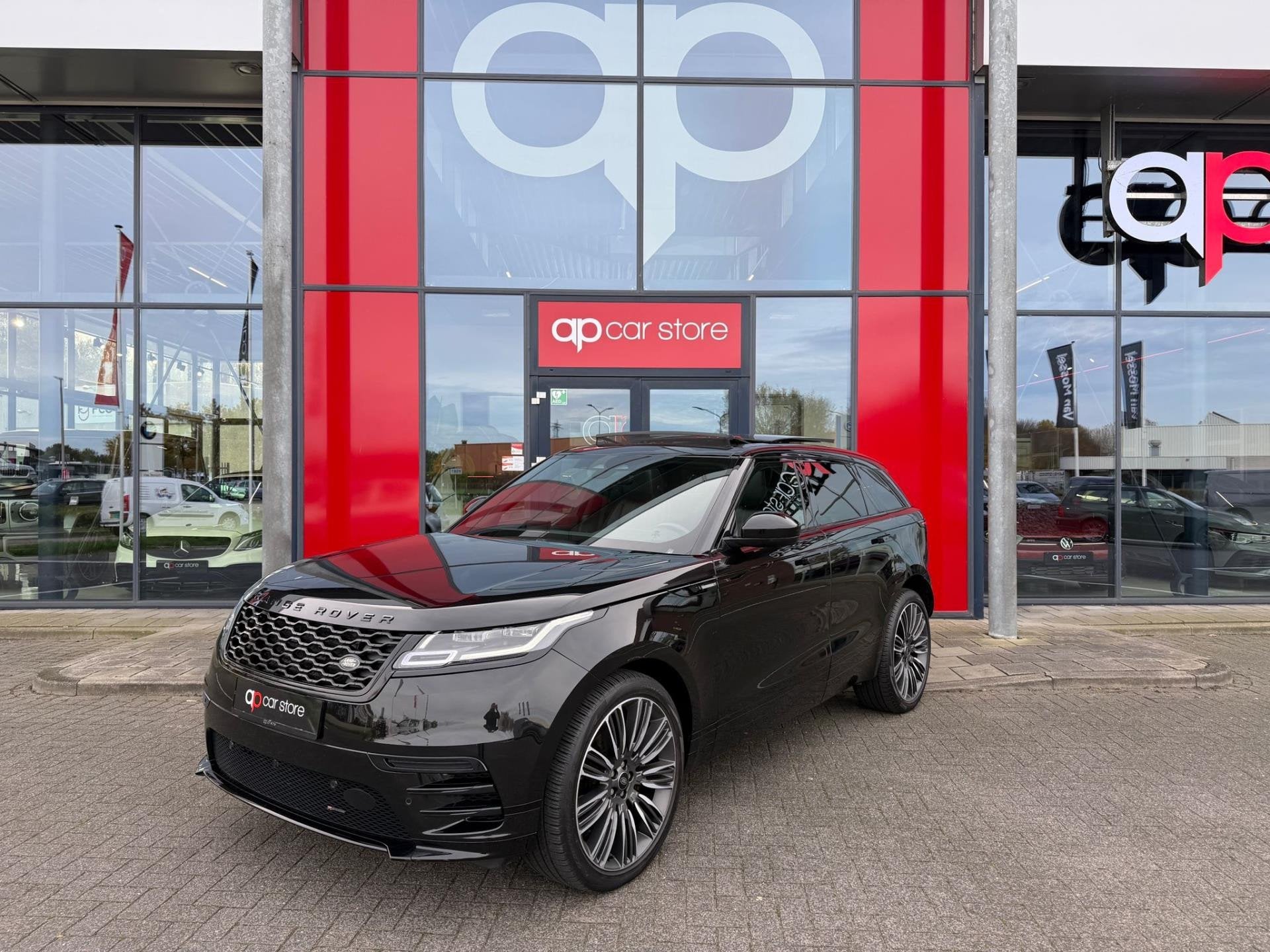 Land Rover Range Rover Velar 2.0 P250 AWD Dynamic SE / PANOR, Auto's, Gebruikt, Zwart, 4 cilinders, 252 pk