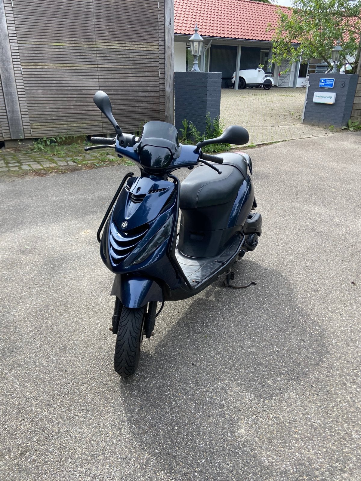 Piaggio zip, 50cc, geel kenteken, Fietsen en Brommers, Ophalen, Zo goed als nieuw