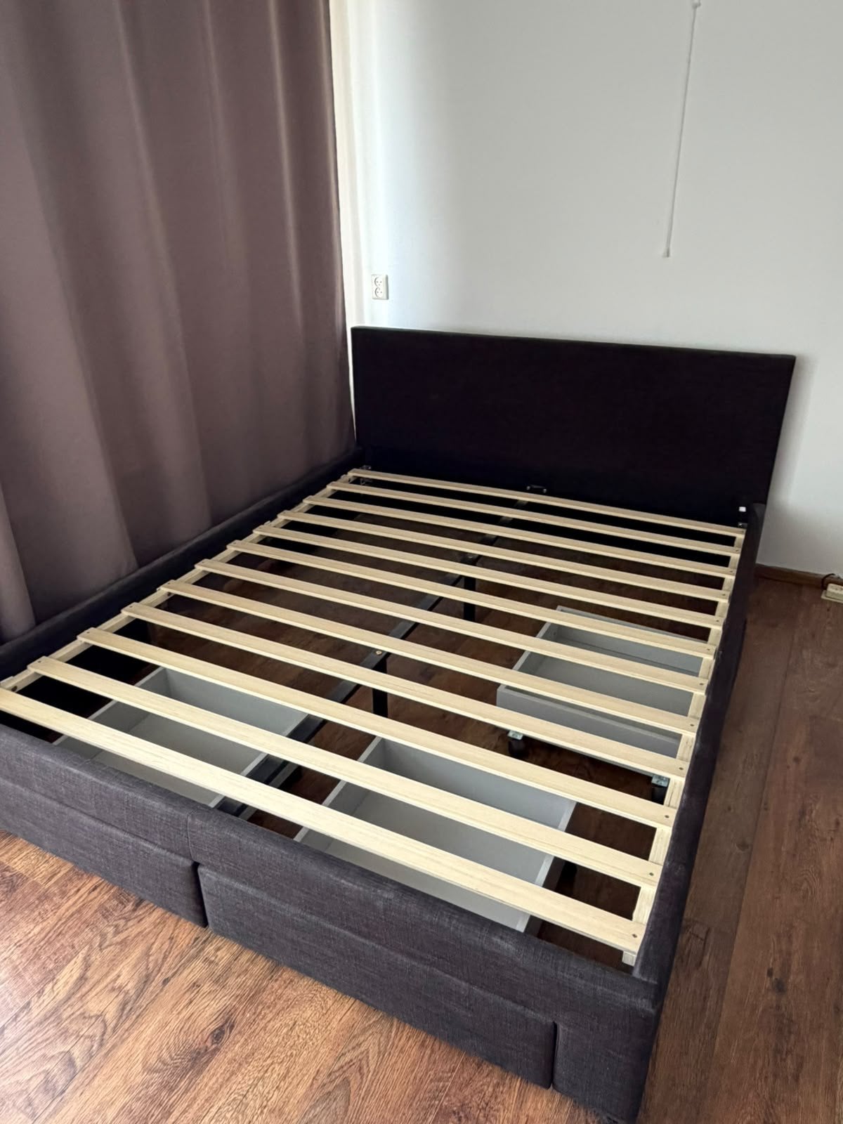 Tweepersoonsbed Meubella 160x200 met 4 lades (excl. matras), Huis en Inrichting, Zwart, Tweepersoons, Ophalen of Verzenden, Zo goed als nieuw