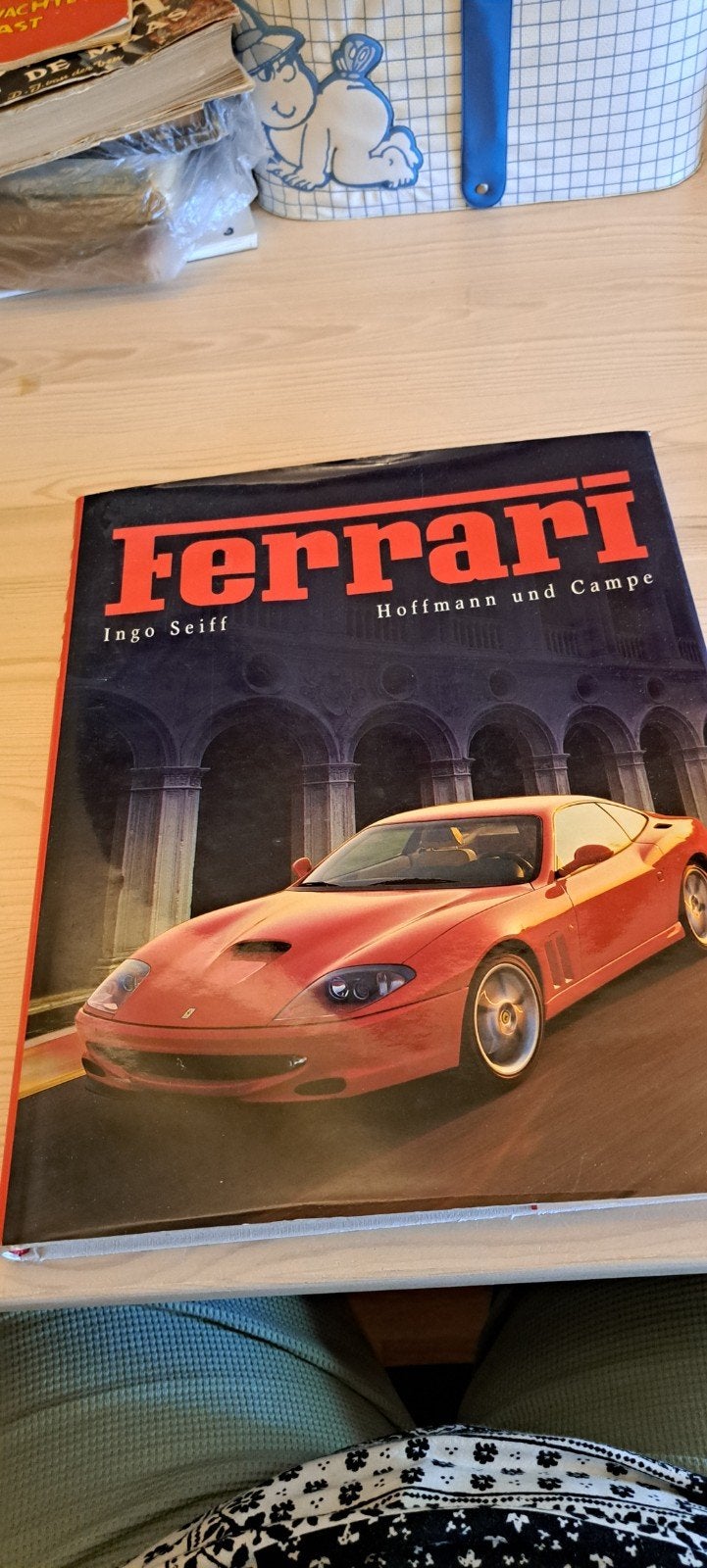 Boek 35x27cm over Ferrari.  Boek is Zgan., Boeken, Ophalen of Verzenden, Zo goed als nieuw, Ferrari