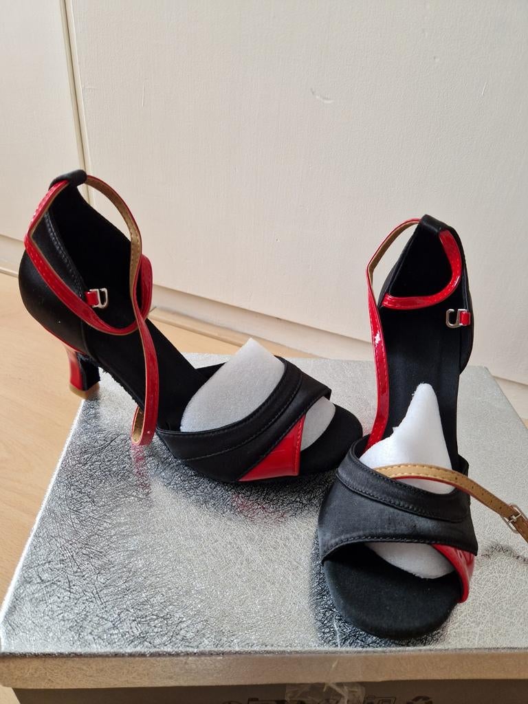 Salsa/bachata schoenen gloednieuw, Ophalen of Verzenden