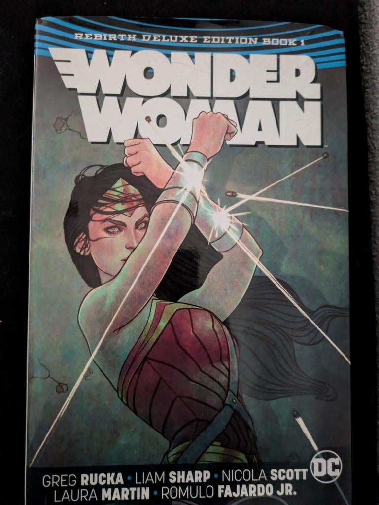 Wonder Woman Rebirth Deluxe Edition Book 1, Eén comic, Ophalen of Verzenden, Amerika