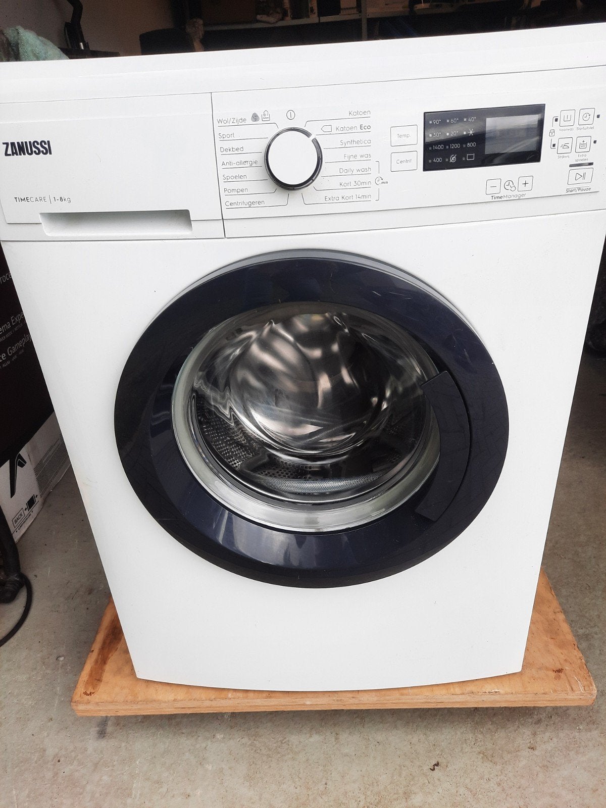 zeer nette zanussi wasmachine, Witgoed en Apparatuur, Ophalen, Zo goed als nieuw, 85 tot 90 cm, 1200 tot 1600 toeren