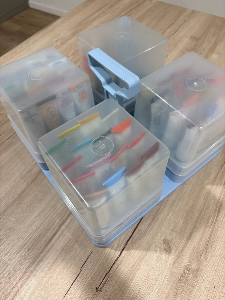 Tri-Chem vintage textielverf set met organizer en boxen, Hobby en Vrije tijd, Ophalen of Verzenden, Nieuw, Overige typen