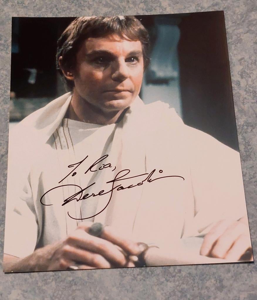 Handtekening Derek Jacobi I Claudius Gladiator dr. Who e.v.a, Verzamelen, Ophalen of Verzenden, Zo goed als nieuw, Foto of Kaart