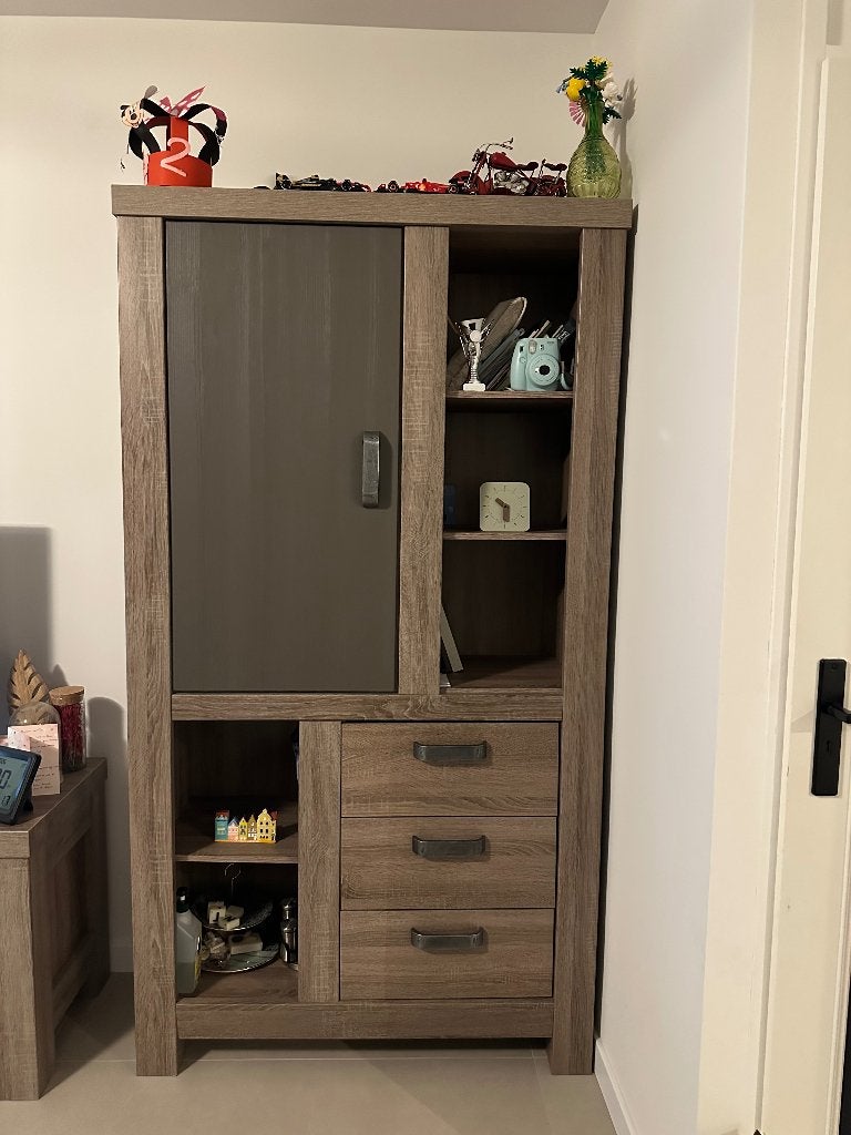 Vitrine kast , buffet kast, Ophalen, 200 cm of meer, Zo goed als nieuw, 25 tot 50 cm
