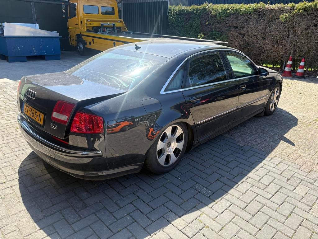 Gepantserde Audi A8L 6.0 W12 2005 81.902KM, Automaat, Zwart, 12 cilinders, 4 stoelen