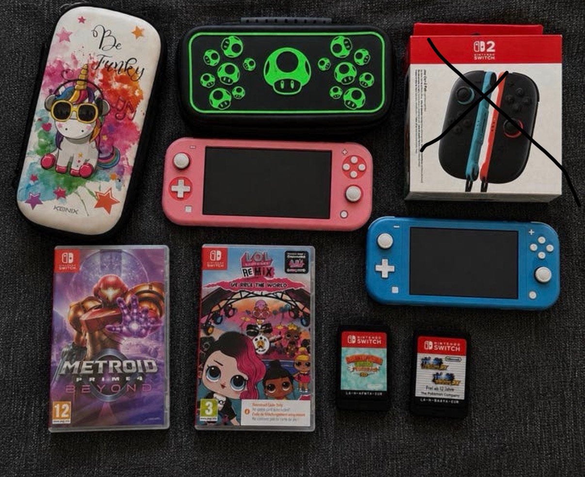 Nintendo Switch Lite pakket met 2 consoles en 4 spellen, 1 speler, B, Ophalen of Verzenden, Zo goed als nieuw