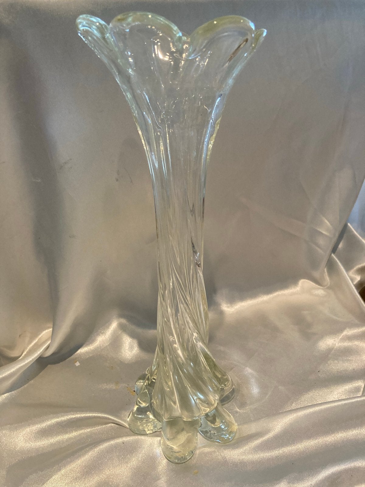 Vintage swung of twist vaas met vlak geslepen voet, 30cm, Ophalen of Verzenden