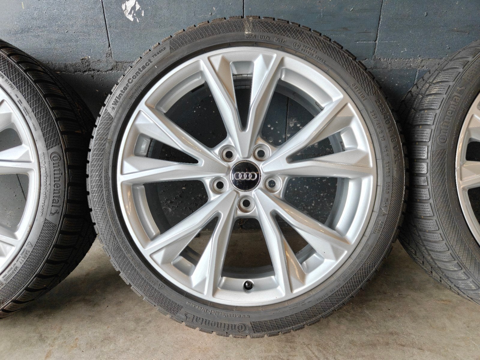 18" Originele Audi A3 Winterset Golf Caddy Continental, Gebruikt, Banden en Velgen, 3833BP, Personenwagen