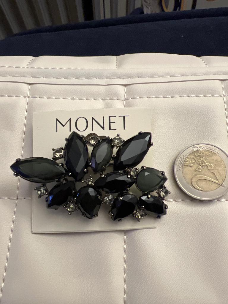 Vintage broche Monet, Overige materialen, 4 tot 7 cm, Nieuw, Ophalen of Verzenden