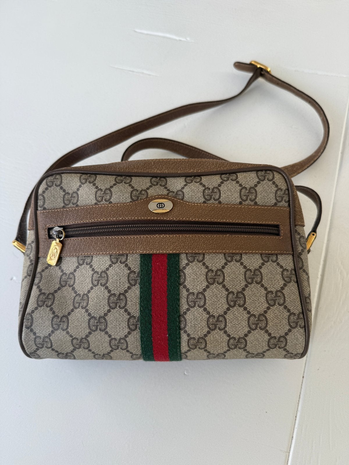 Gucci schoudertas vintage authentiek, Sieraden, Tassen en Uiterlijk, Verzenden, Zo goed als nieuw, Bruin, Leer