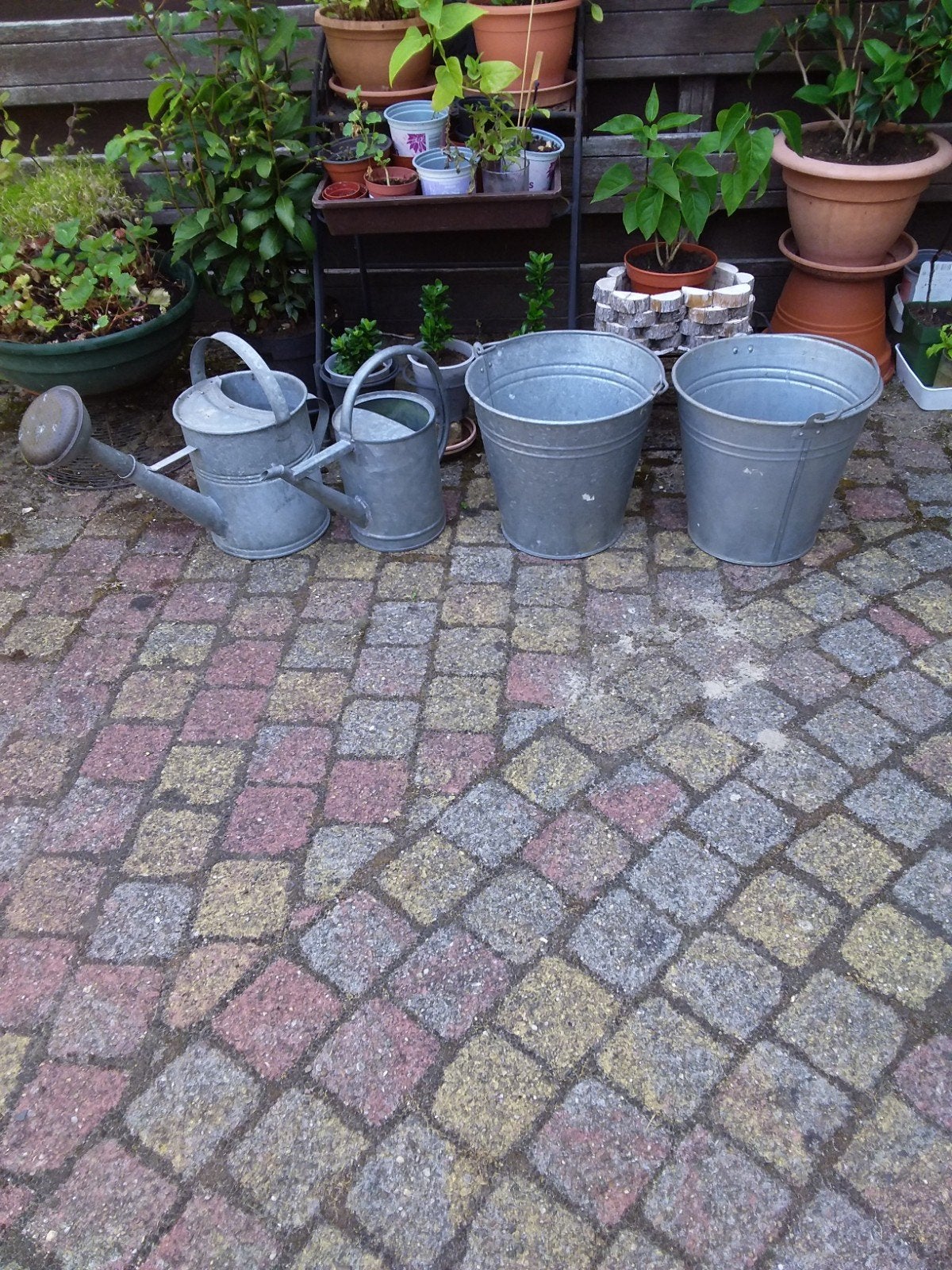 Zinken emmers en gieters Vintage, Ophalen, Gebruikt, Minder dan 30 cm, Rond