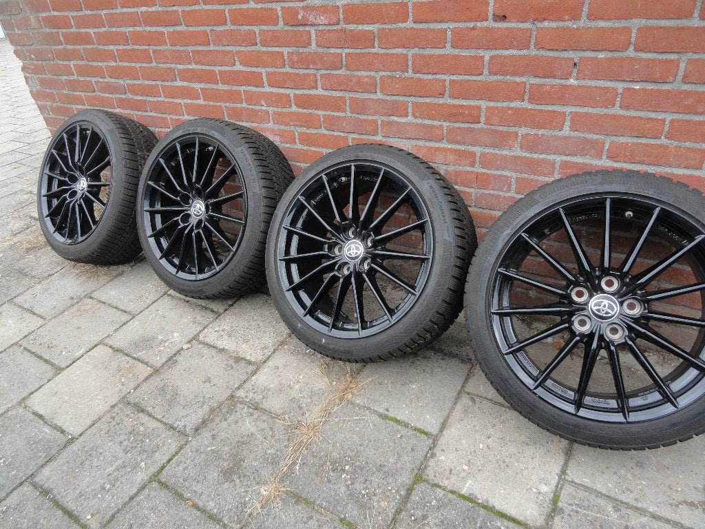 Toyota Corolla alu velgen origineel met winterbanden 18 inch, Ophalen, 18 inch, Gebruikt, Banden en Velgen