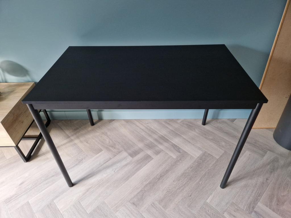 Tafel 110x67 kleur zwart, Ophalen, Zo goed als nieuw, Rechthoekig, 50 tot 100 cm