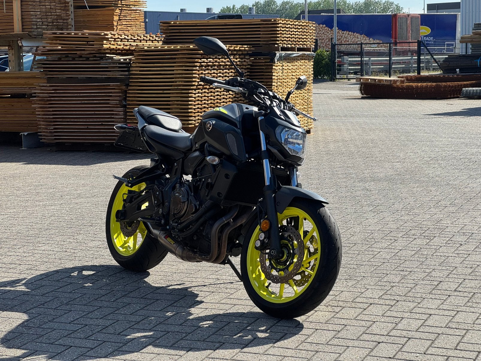 Yamaha MT-07 Akrapovic Yellow 2018 A2 35KW, 700 cc, 2 cilinders, Gebruikt, Particulier
