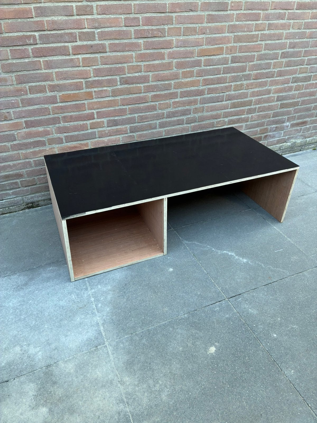 Salon tafel alleen nog aflakken gratis af te halen, 100 tot 150 cm, Zo goed als nieuw, Rechthoekig, 50 tot 100 cm