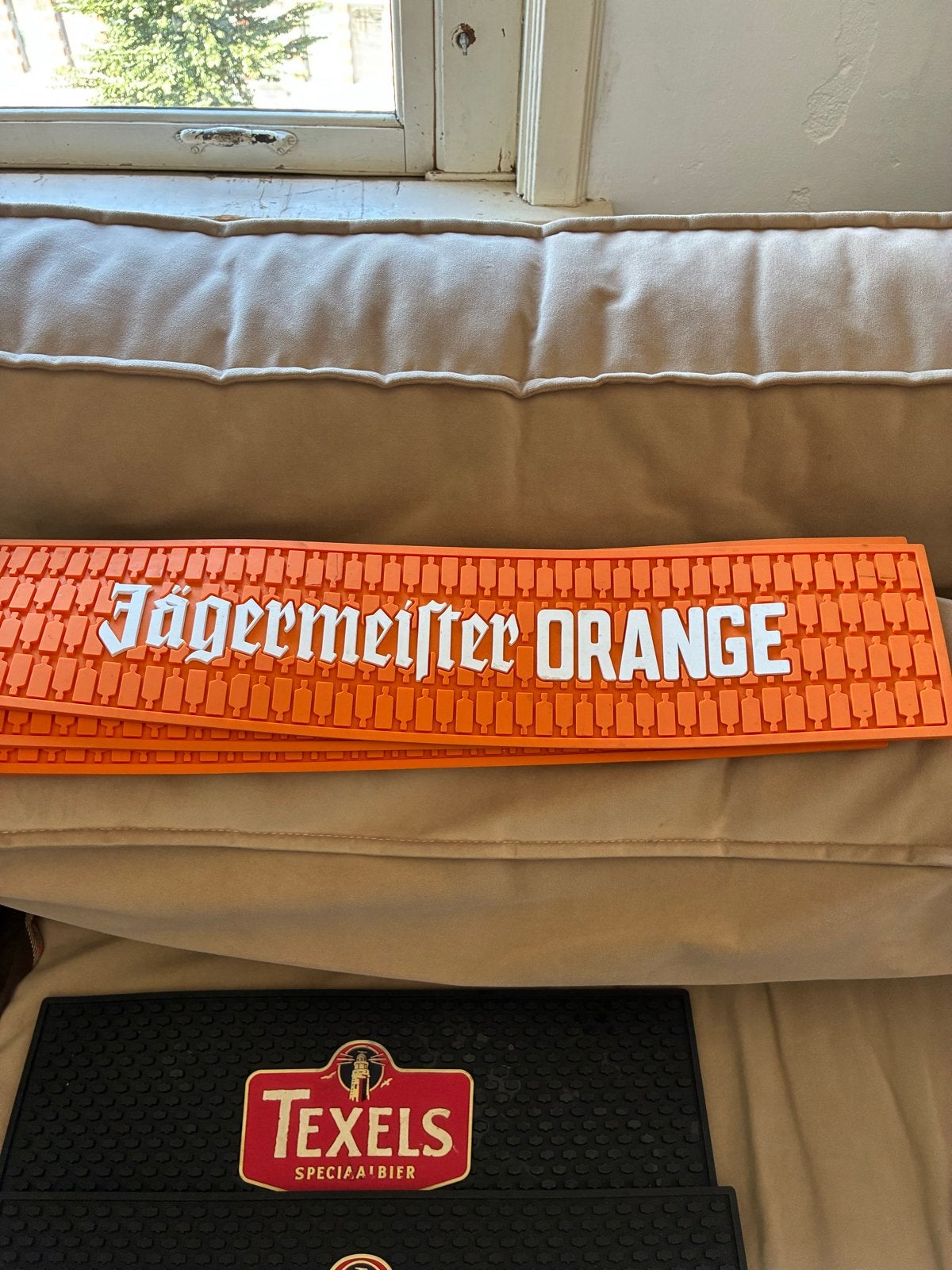 Bar Matten: Jägermeister, Texels, Open by Nature, Verzamelen, Merken en Reclamevoorwerpen, Verzenden, Gebruikt, Gebruiksvoorwerp