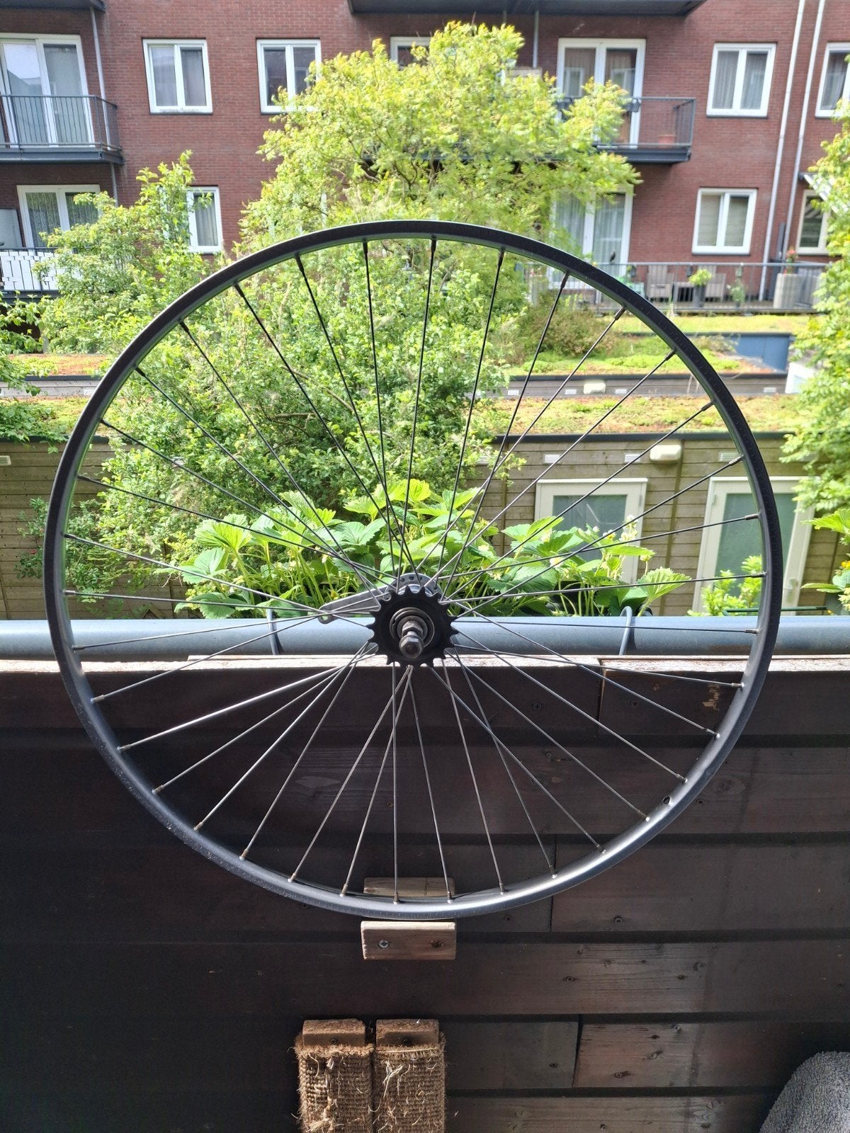 Achterwiel met terugtraprem 28 x 1 5/8 x 1 3/8, Ophalen, Gebruikt, Overige modellen