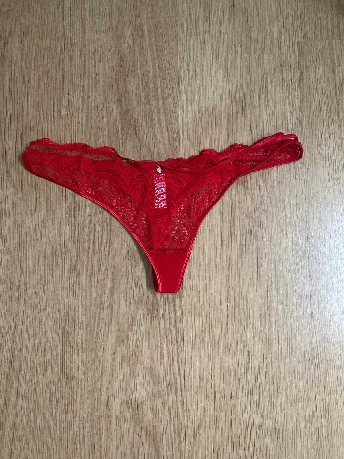 Lascana rode kanten string, nieuw, Verzenden, Rood, String