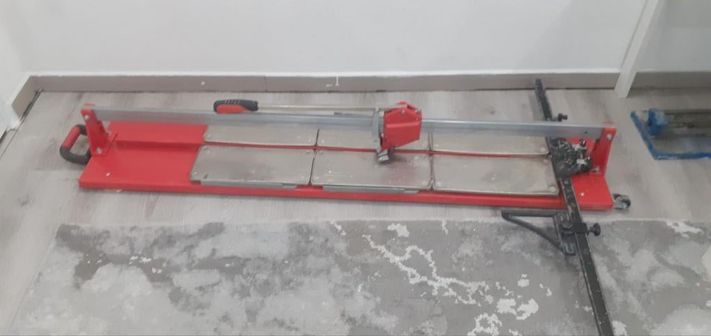 Tegelsnijder - Professioneel gereedschap voor tegelwerk, Gebruikt, Overige typen, Ophalen of Verzenden, Minder dan 5 m²