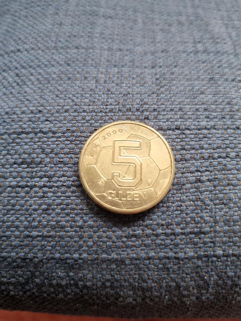 Nederland: een zeer mooie EK 5 gulden munt uit 2000., Ophalen of Verzenden, Koningin Beatrix, 5 gulden, Losse munt