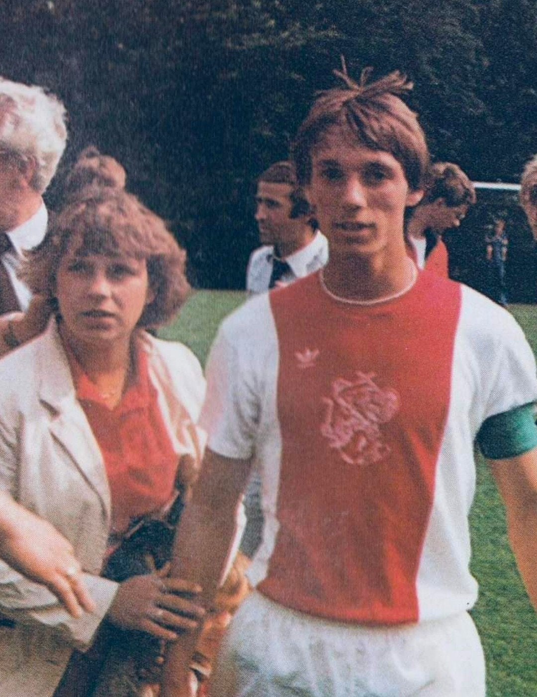 gezocht Ajax jeugd shirts!, Ophalen of Verzenden, Zo goed als nieuw, Ajax, Shirt