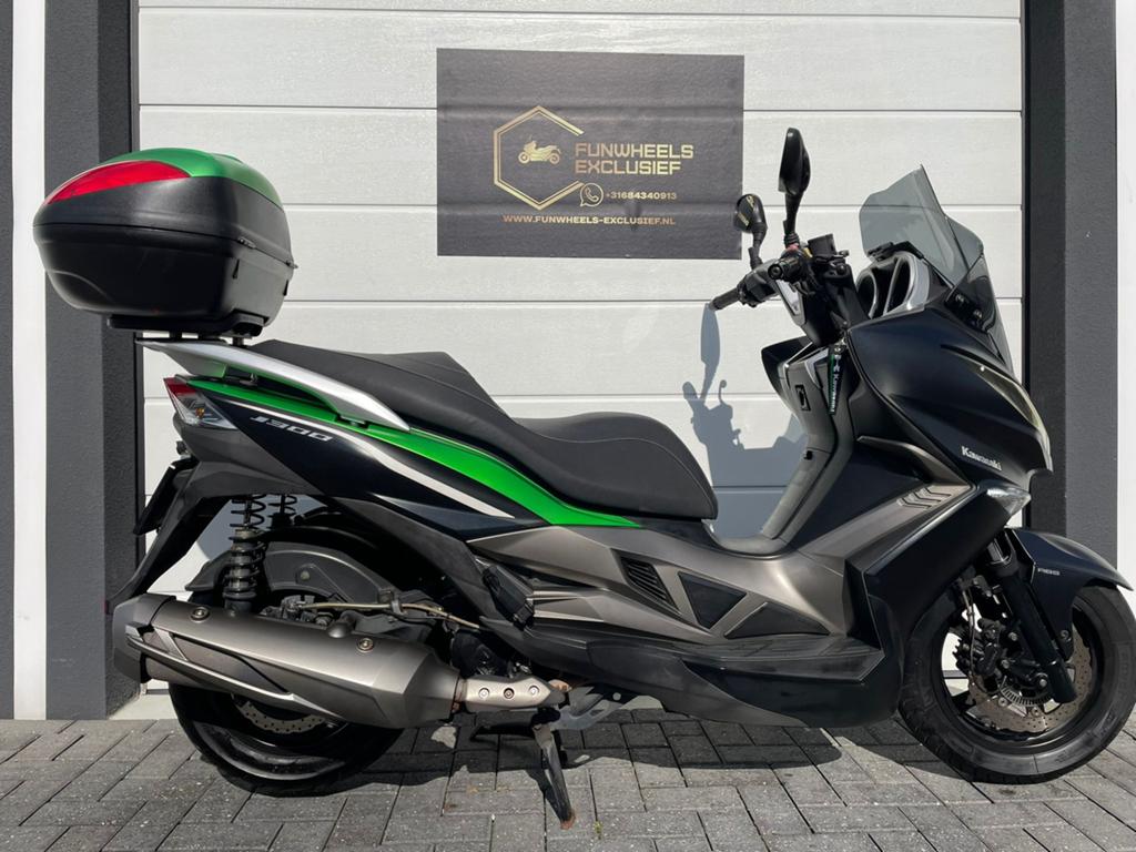 Kawasaki J 300 ABS 2014 Motorscooter Mat groen, Motoren, 299 cc, Occasion, Bedrijf, Minimaal motorrijbewijs A2
