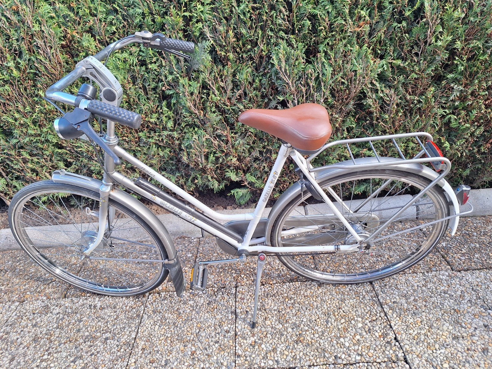 Gazelle damesfiets 28 inch 3 versnellingen, Ophalen, Gebruikt, Versnellingen