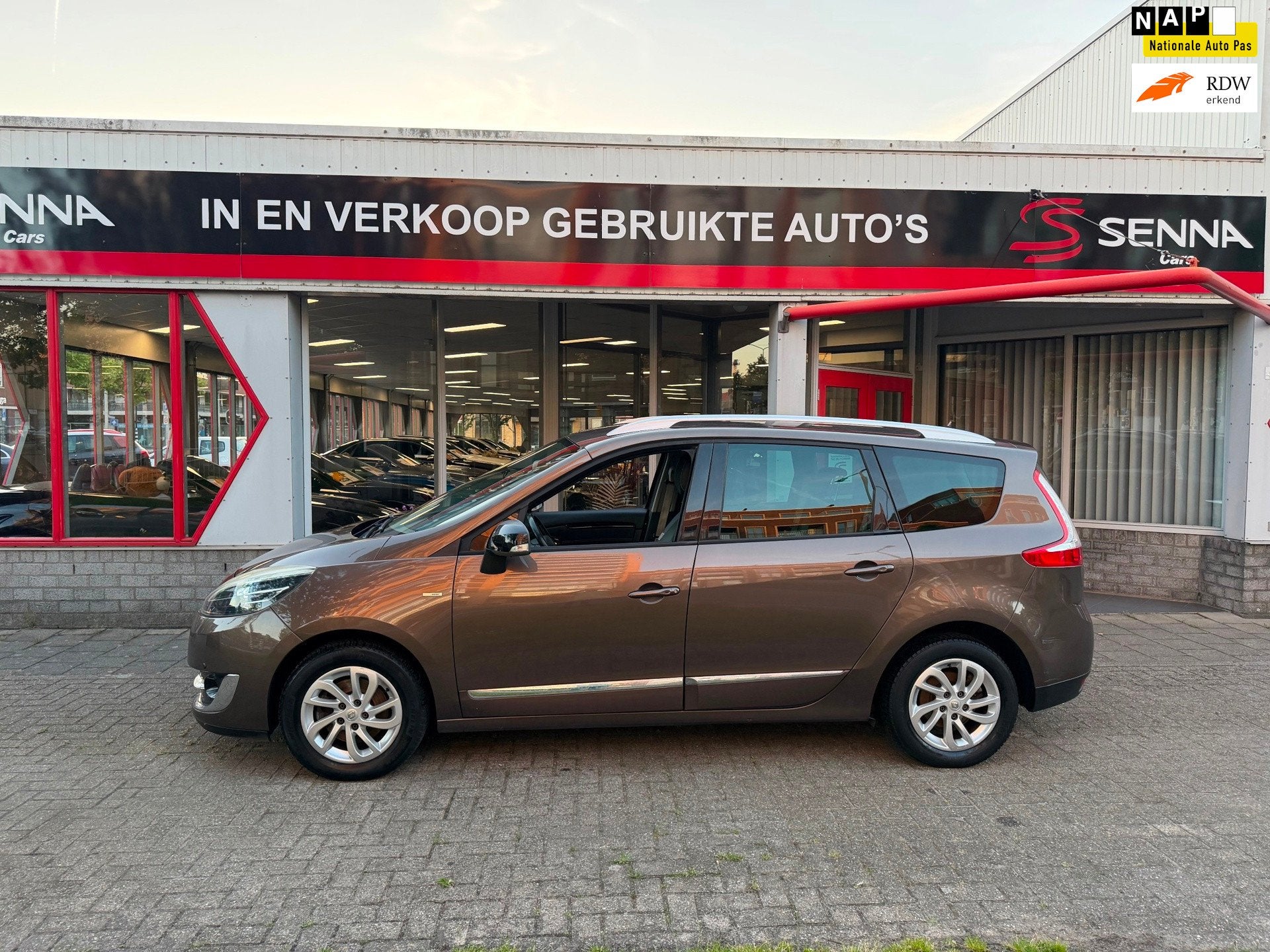 Renault Grand Scénic 1.2 TCe Bose - Bj 2013 ( Facelift ) In, Voorwielaandrijving, Euro 5, Gebruikt, 4 cilinders
