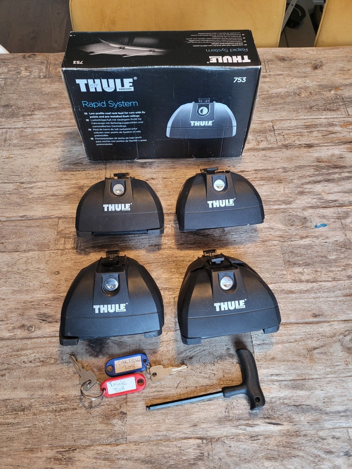 thule kitset 4053 en voetenset 753 voor peugeot 308 tot 2020, Auto diversen, Dakdragers, Ophalen of Verzenden, Zo goed als nieuw