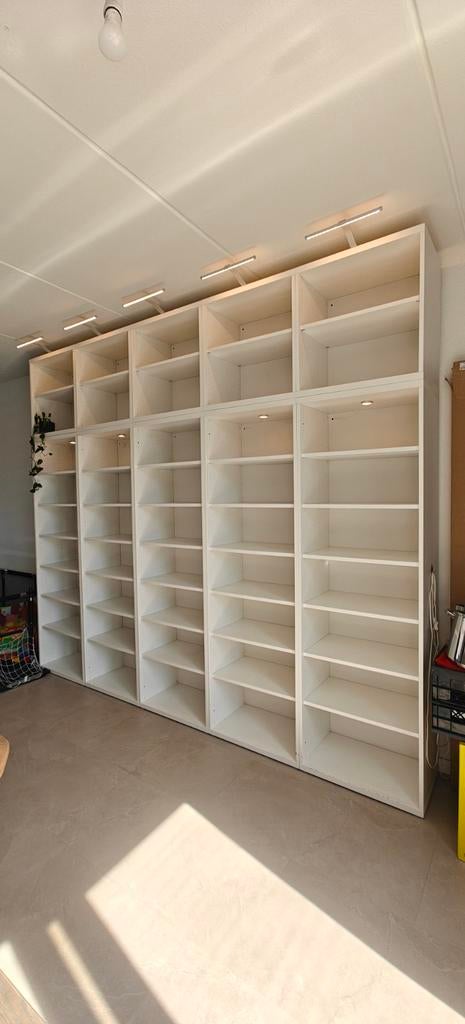 Ikea Besta boekenkast met verlichting, Ophalen, Met plank(en), Gebruikt, Overige materialen
