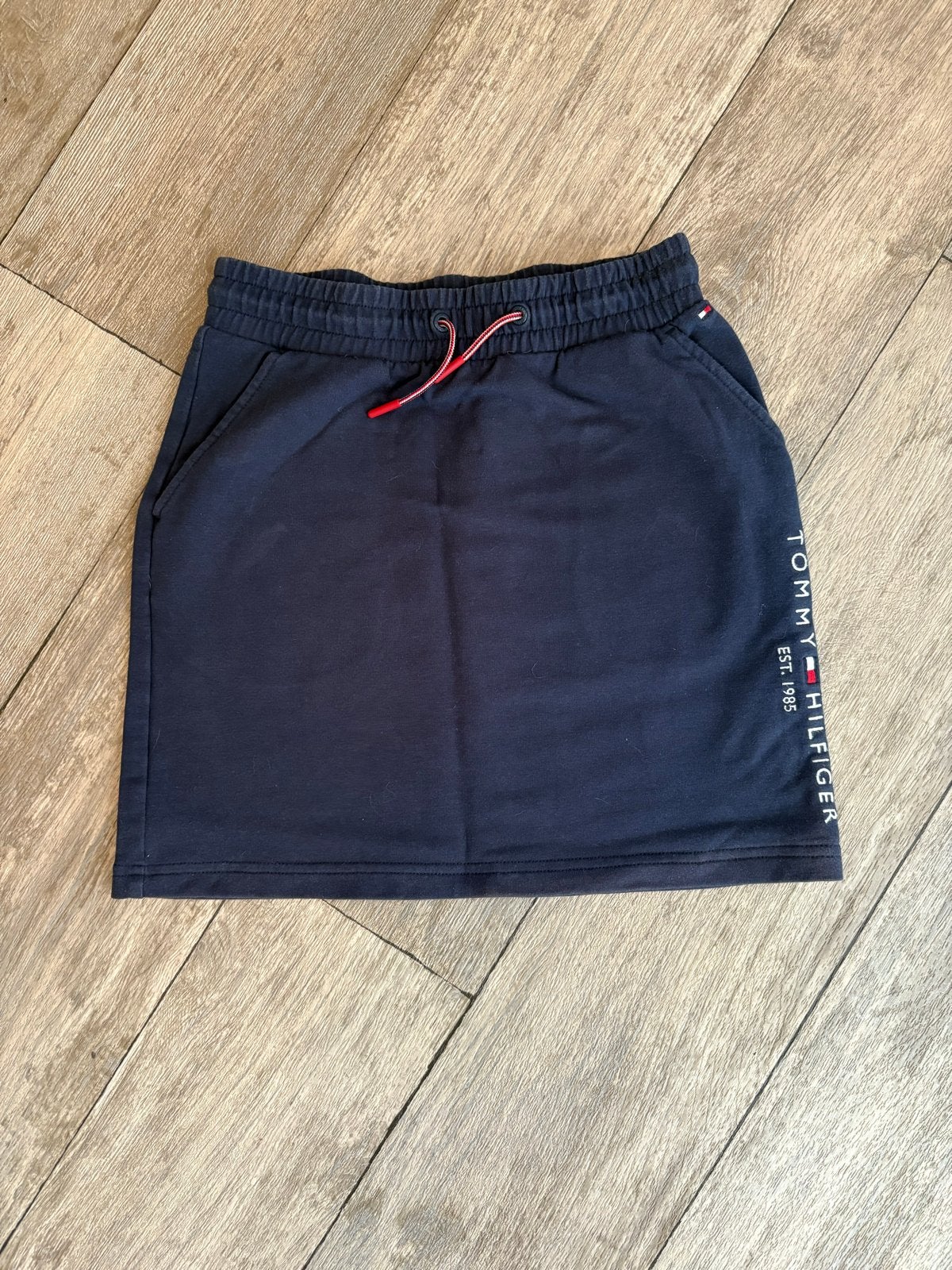 Tommy Hilfiger rokje maat 140, Ophalen of Verzenden, Gebruikt, Meisje, Jurk of Rok