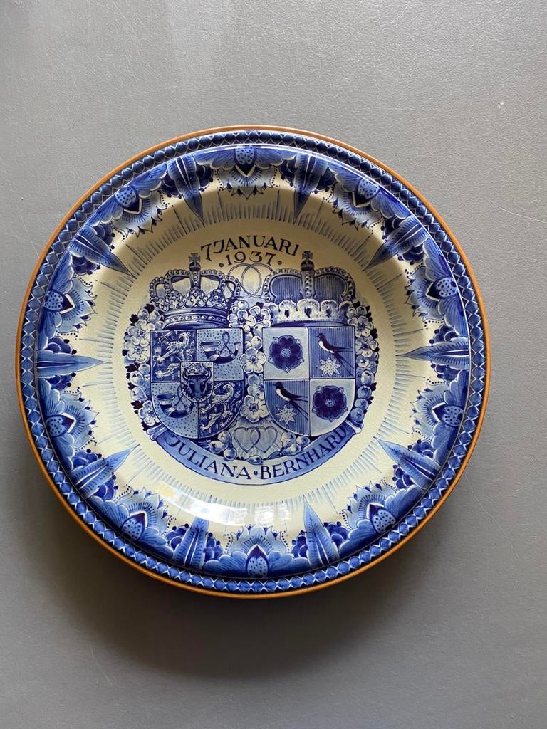 Juliana Bernhard herdenkingsbord  1937 Delfsblauw, Antiek en Kunst, Antiek | Wandborden en Tegels, Ophalen