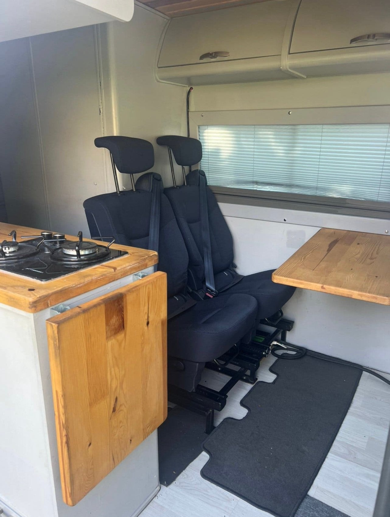 4 blauw stoffen stoelen 3p gordel oldtimer camper zelfbouw, Auto-onderdelen, Ophalen