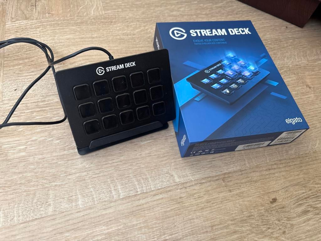 Elgato Stream Deck - Live Content Creation Controller, Ophalen of Verzenden, Zo goed als nieuw