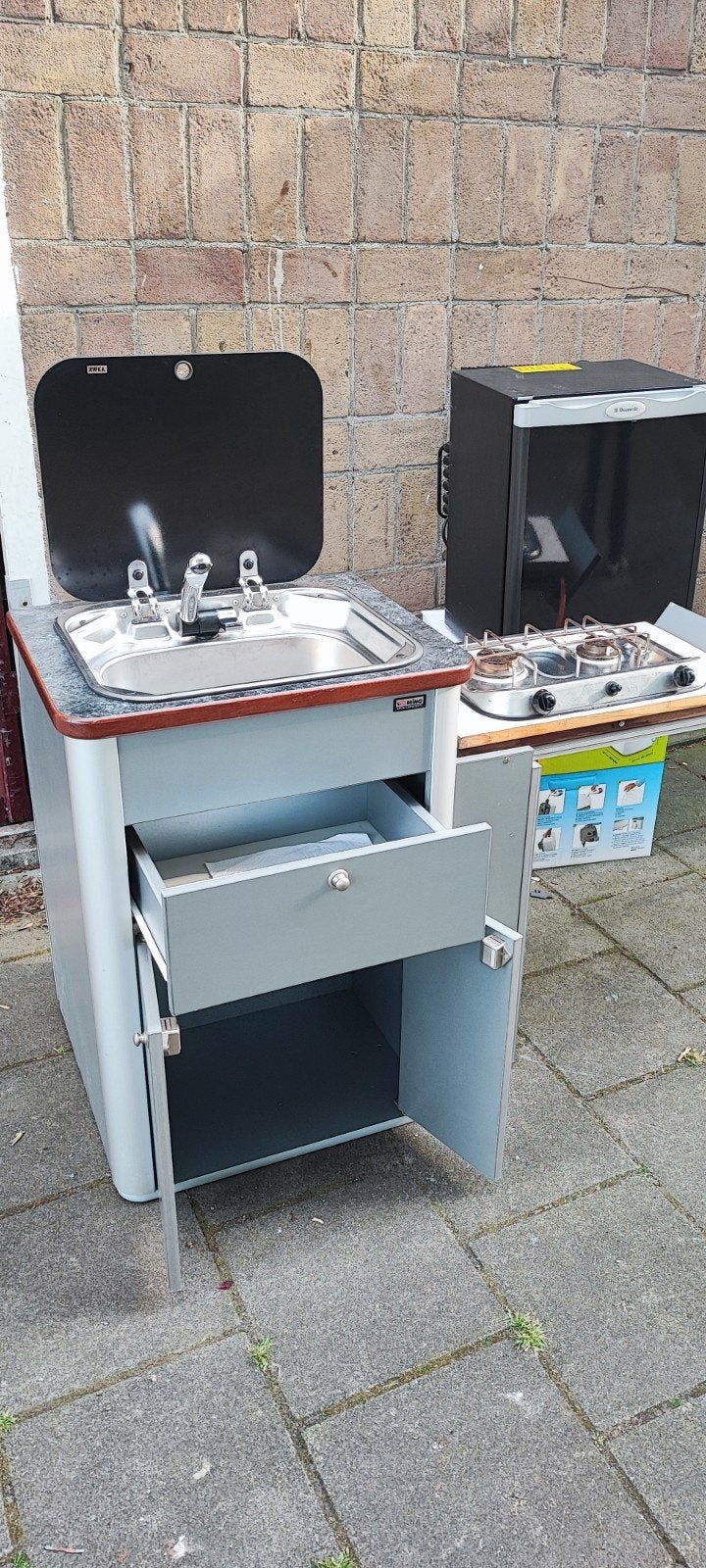 Reimo Multivan pantry keuken met Smew 2-pits kooktoestel, Ophalen of Verzenden