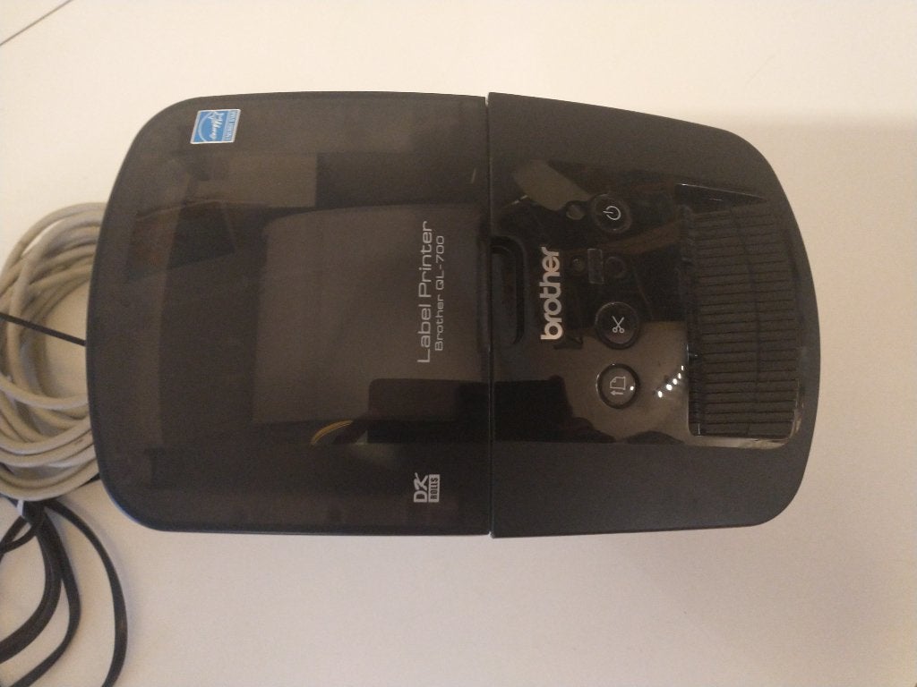 Labelprinter Brother QL-700 met bijpassende etiketten, Ophalen of Verzenden, Zo goed als nieuw, Brother