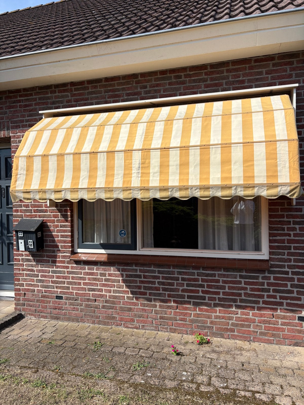 Gebruikt Markies Zonnescherm - Geel/Wit Gestreept, Tuin en Terras, Zonneschermen, Ophalen, Gebruikt, 150 tot 300 cm, Markies