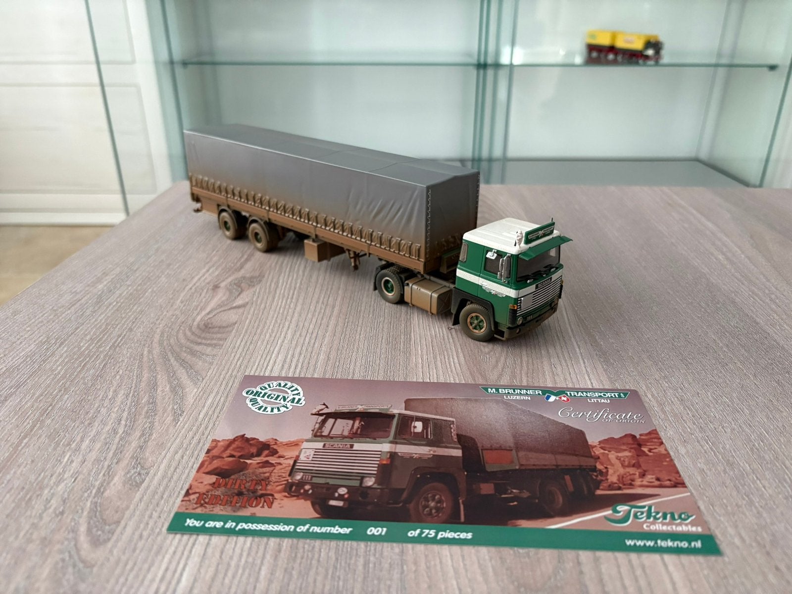 Tekno Brunner 001 van 075 Dirty edition, Hobby en Vrije tijd, Modelauto's | 1:50, Ophalen of Verzenden, Zo goed als nieuw, Bus of Vrachtwagen
