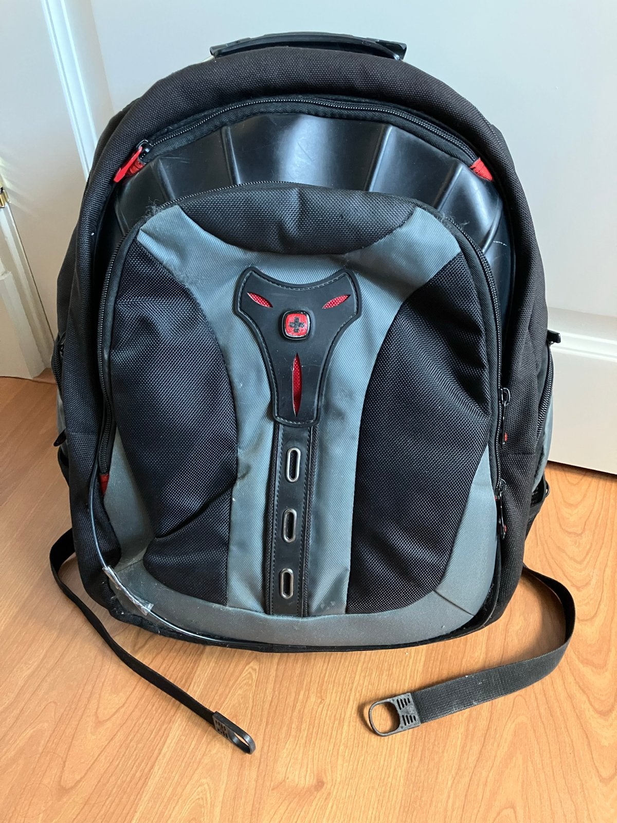 Wenger Pegasus Laptoprugzak - Stevig en Ruim, Gebruikt, 25 tot 40 cm, Ophalen of Verzenden, Overige merken