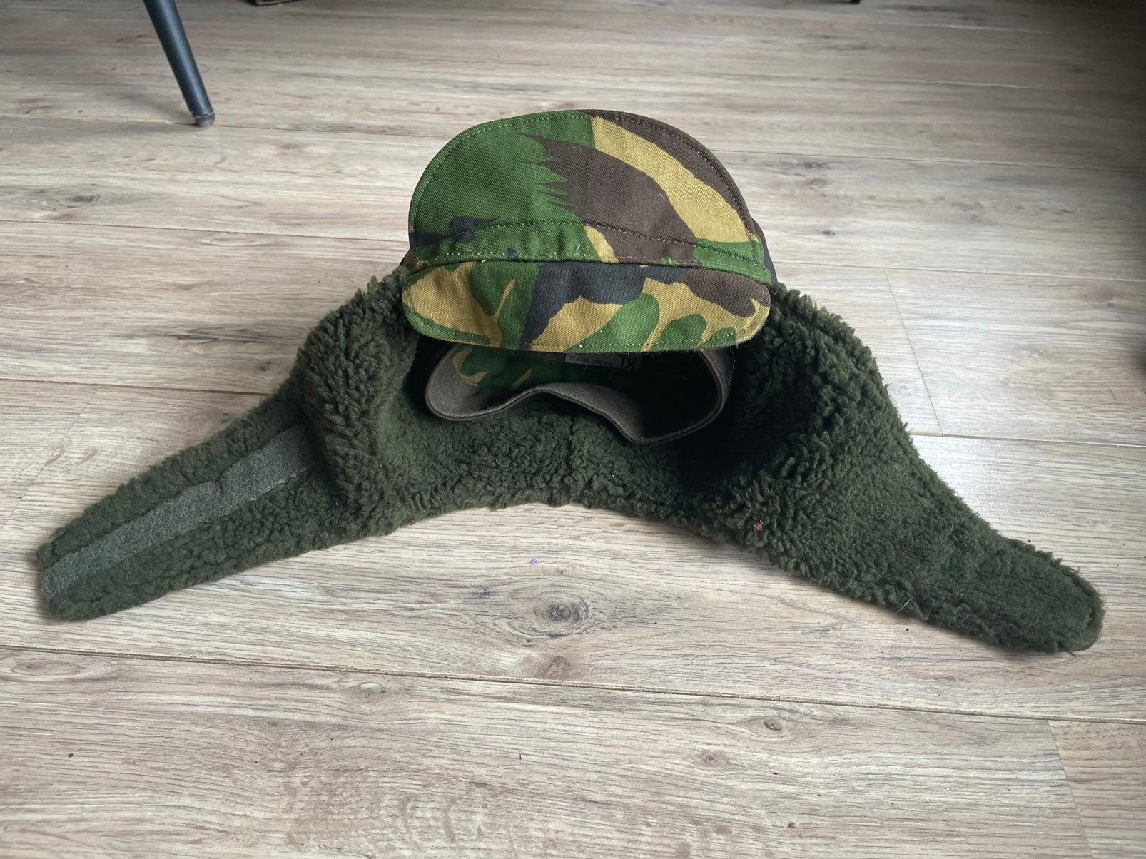 Winter pet Defensie Maat 59 - orgineel, Ophalen of Verzenden, Landmacht, Nederland, Kleding of Schoenen