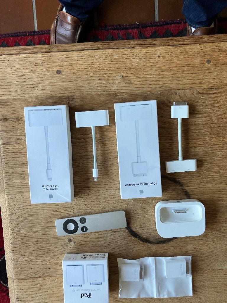 Diverse Apple Adapters en Accessoires (Lightning, 30-pin)