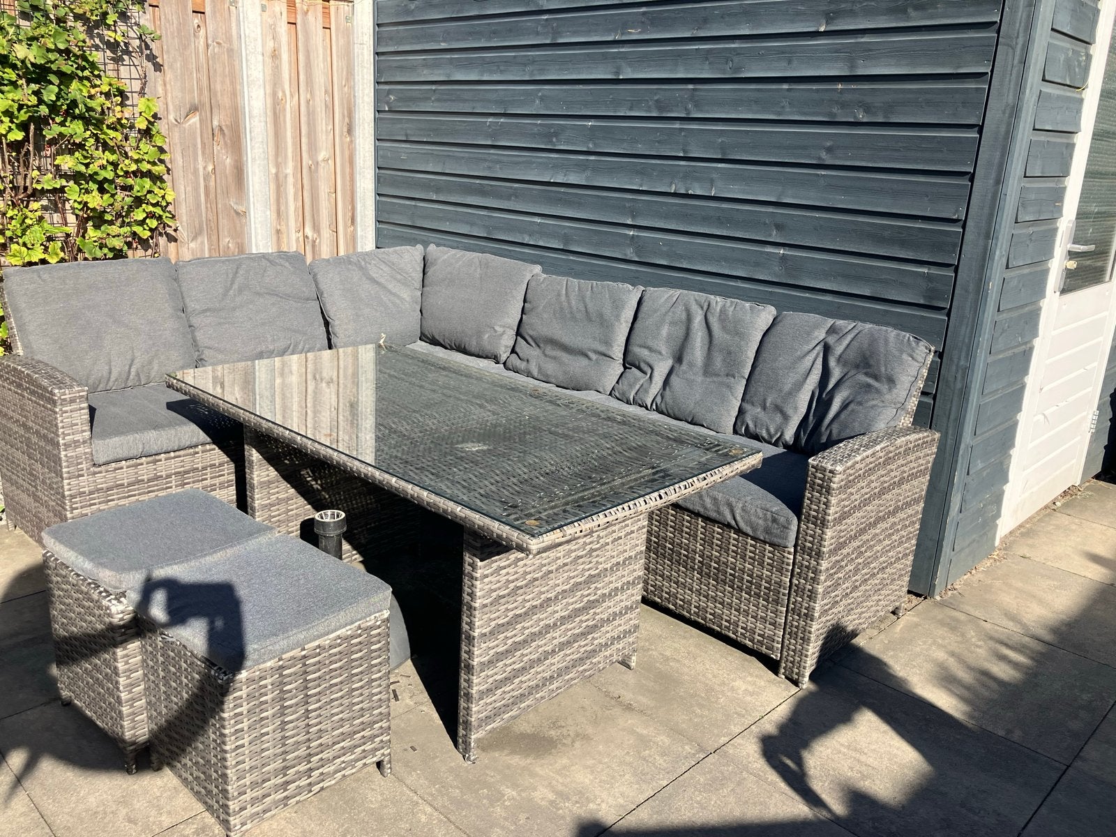GRATIS loungeset met tafel en kussens, Tuin en Terras, Ophalen, Gebruikt, Meer dan 8 zitplaatsen, Loungeset