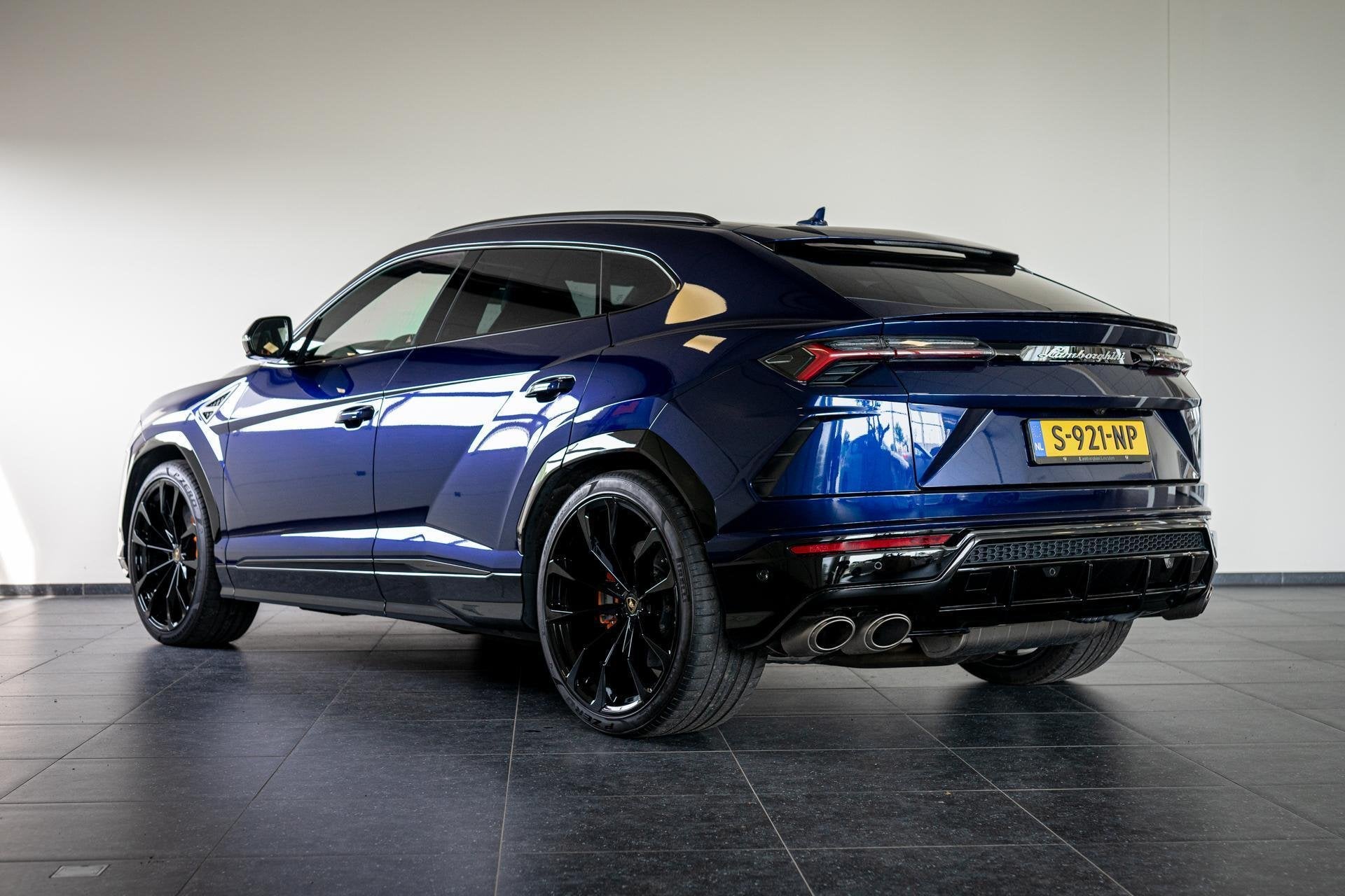 Lamborghini Urus 4.0 V8 | Akra | 23 Inch | Pano | B&O | HUD, Auto's, Automaat, Urus, Gebruikt, Blauw