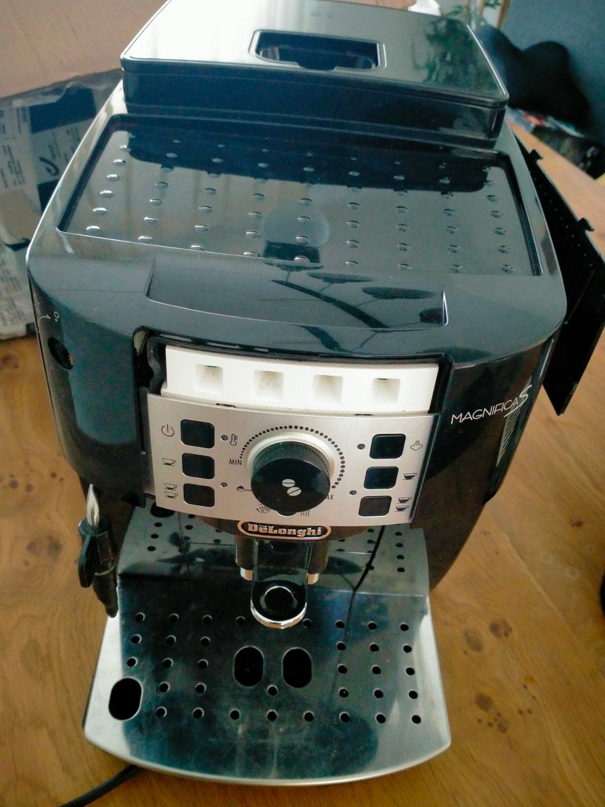 DeLonghi Magnifica S Koffiemachine - Defect, Ophalen of Verzenden, Niet werkend, Koffiemachine