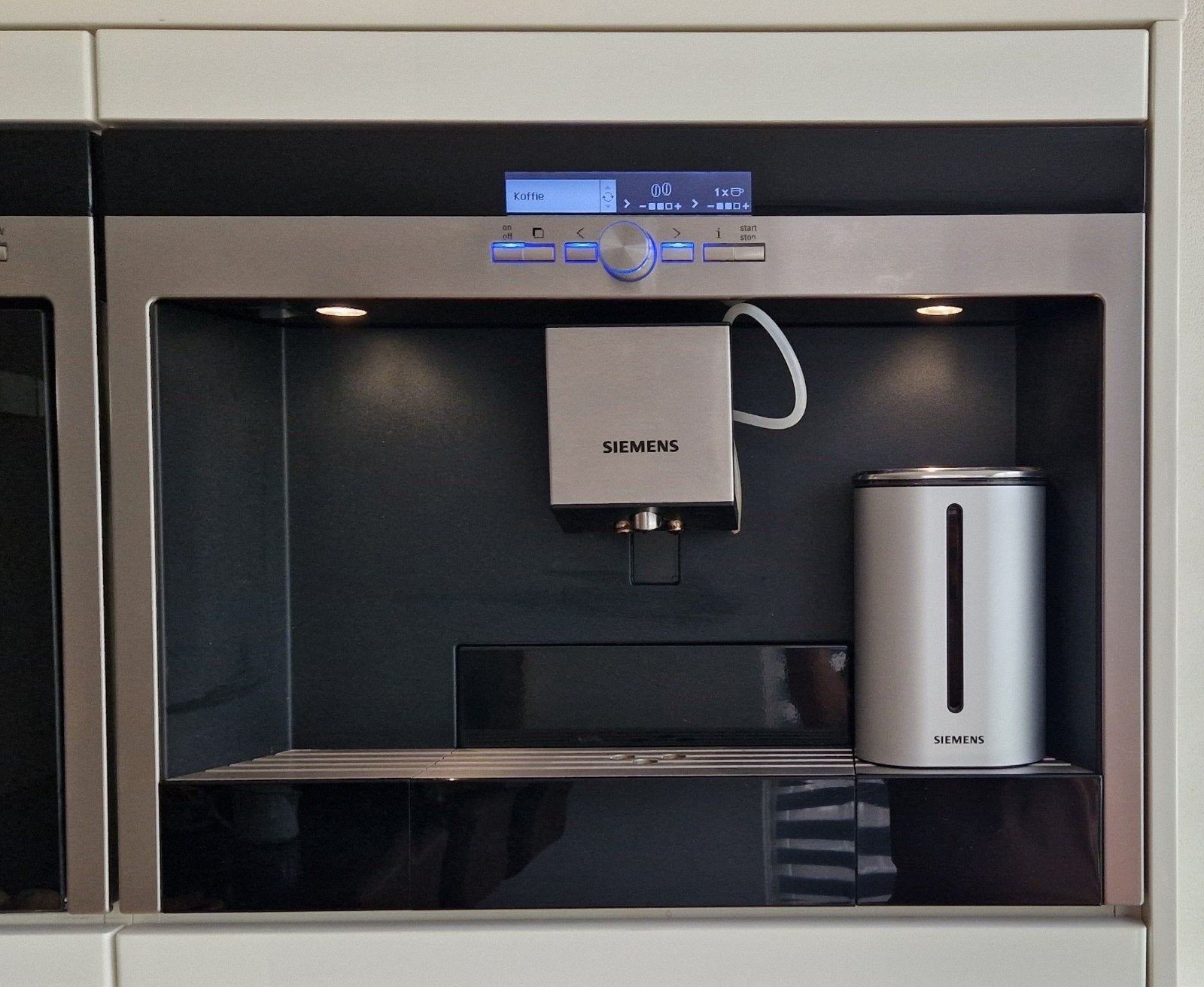 Siemens inbouw koffiemachine, Ophalen, Afneembaar waterreservoir, Gebruikt, Koffiemachine