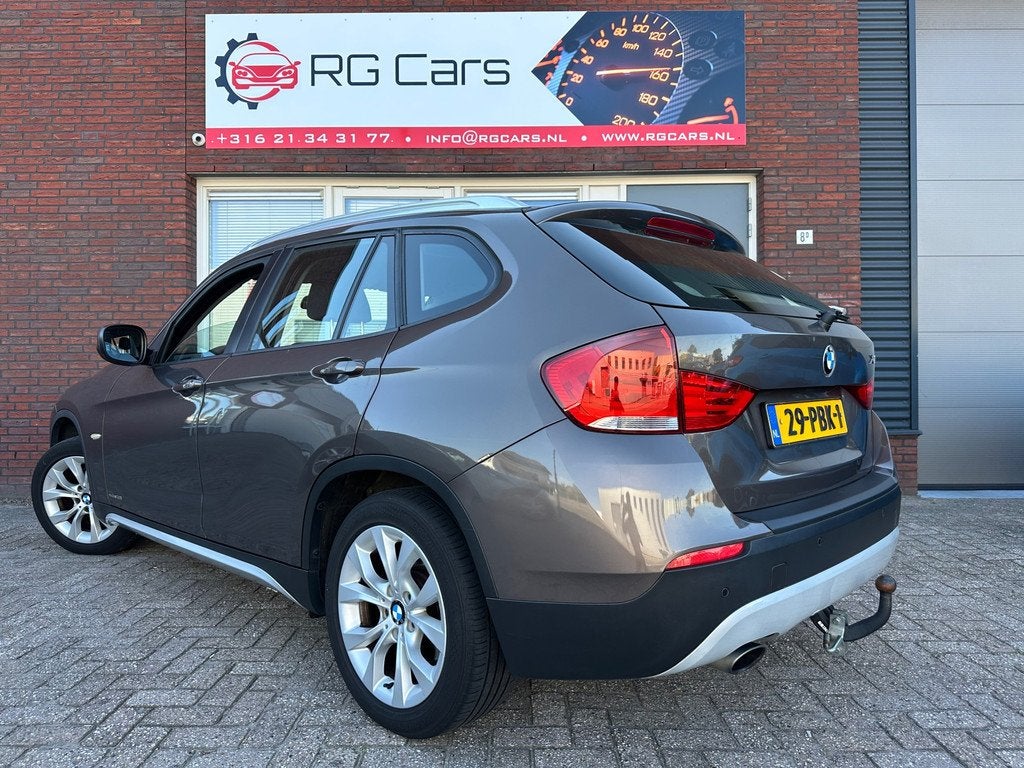 BMW X1 sDrive18i Executive / Navi / PDC / Clima / Cruise / L, Auto's, X1, Euro 5, 4 cilinders, Origineel Nederlands