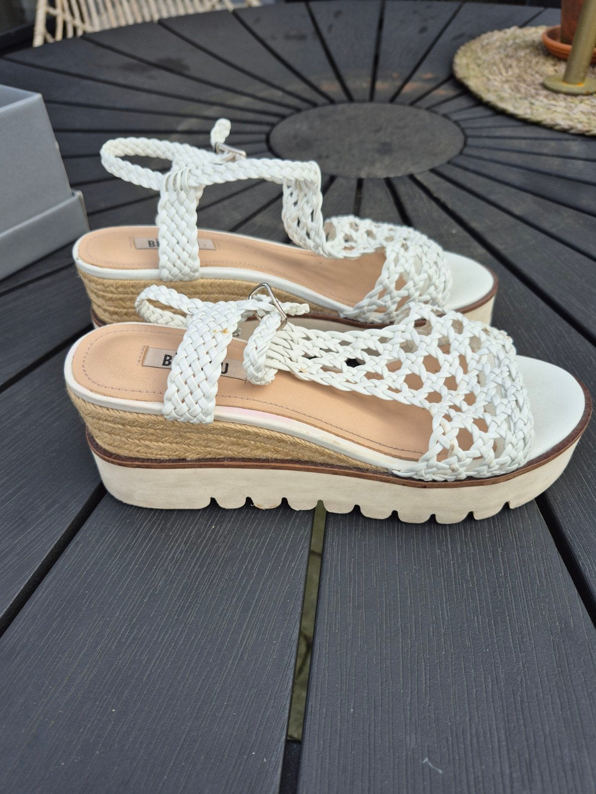 Bibi Lou Witte Sandalen Maat 39, Bibi Lou, Ophalen of Verzenden, Wit, Sandalen of Muiltjes