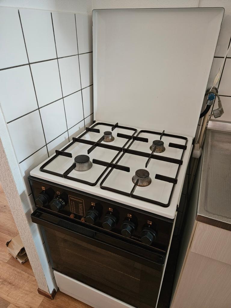 Vrijstaande gasstel kookplaat met oven, Gebruikt, Minder dan 85 cm, Gas, 4 kookzones